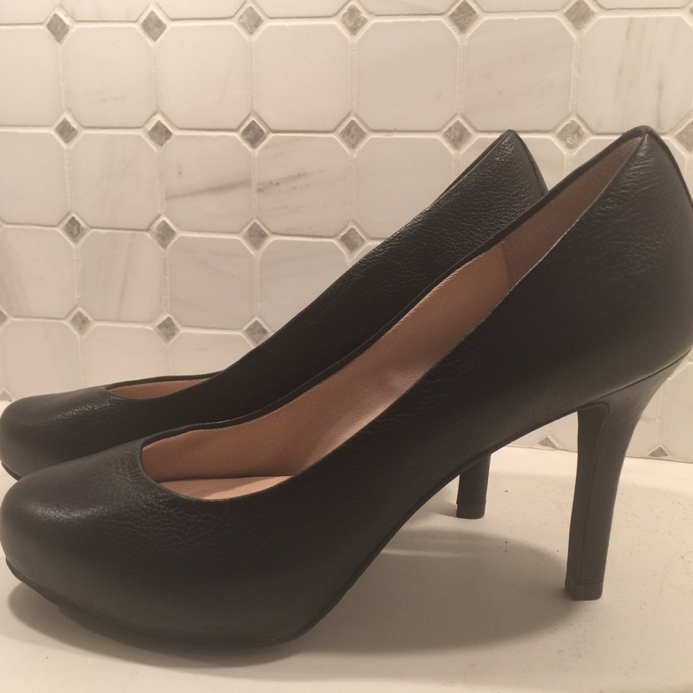 Rockport Black Leather Heels